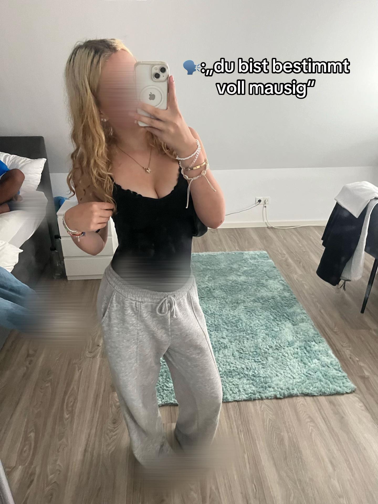 @๐๐๐