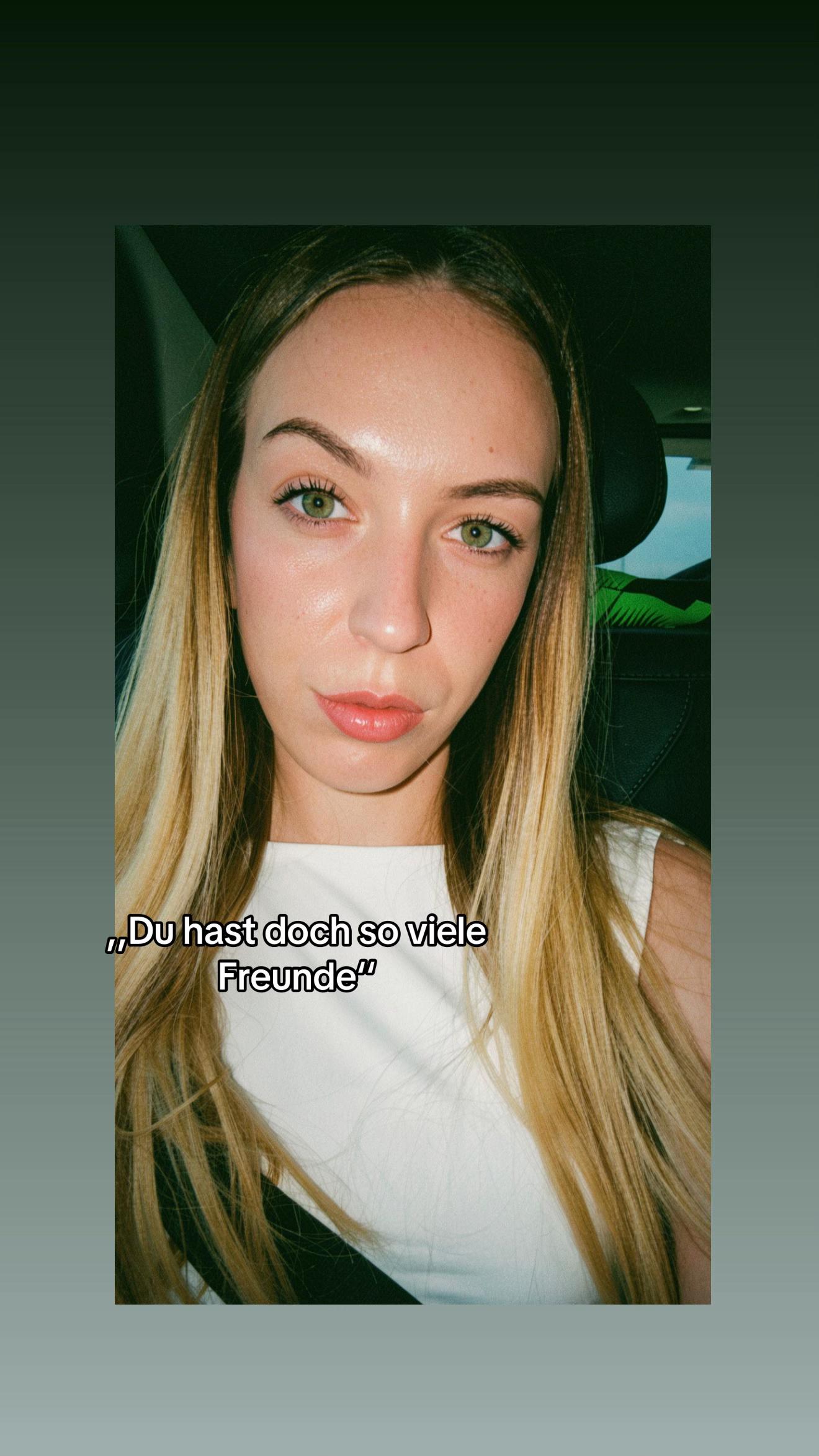 @_official_desiree