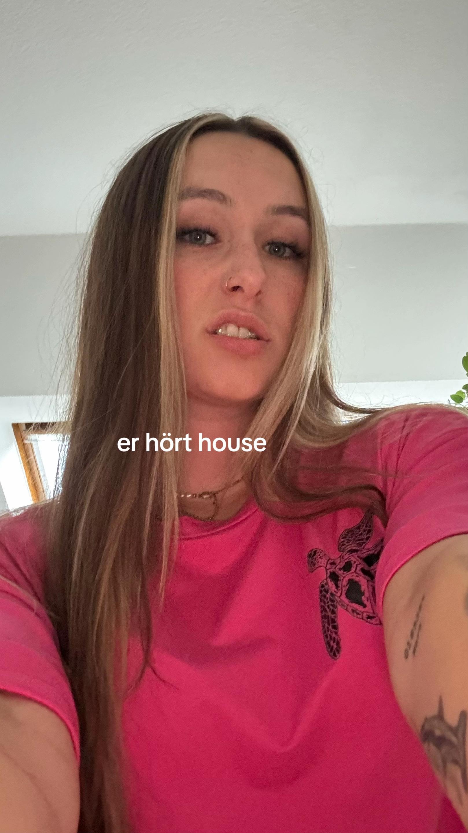 @𝐄 𝐋 𝐈 𝐒 𝐀🐚