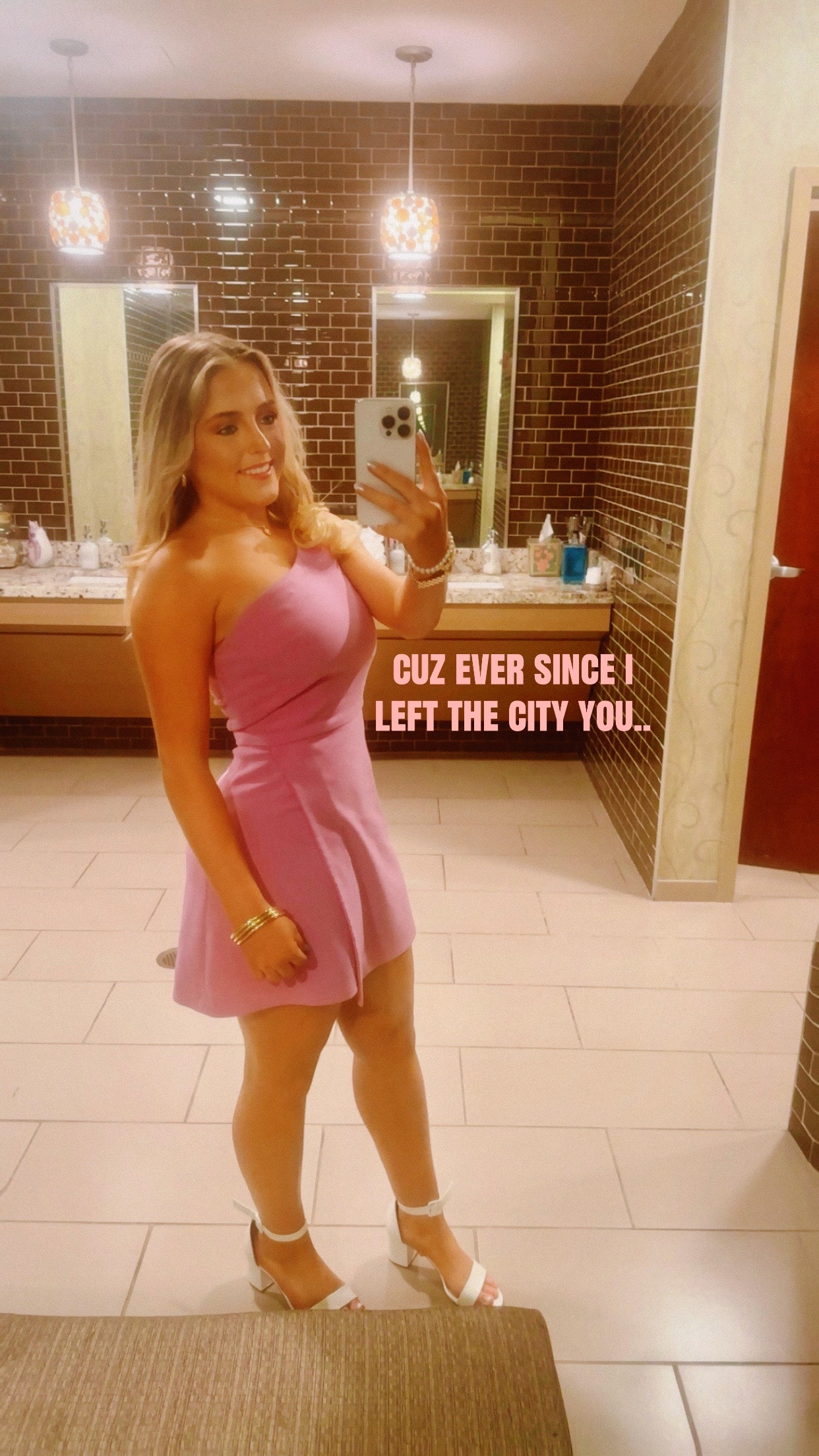 @𝚋 𝚞 𝚌 𝚔 𝚕 𝚎 𝚢 🐆🥂💸