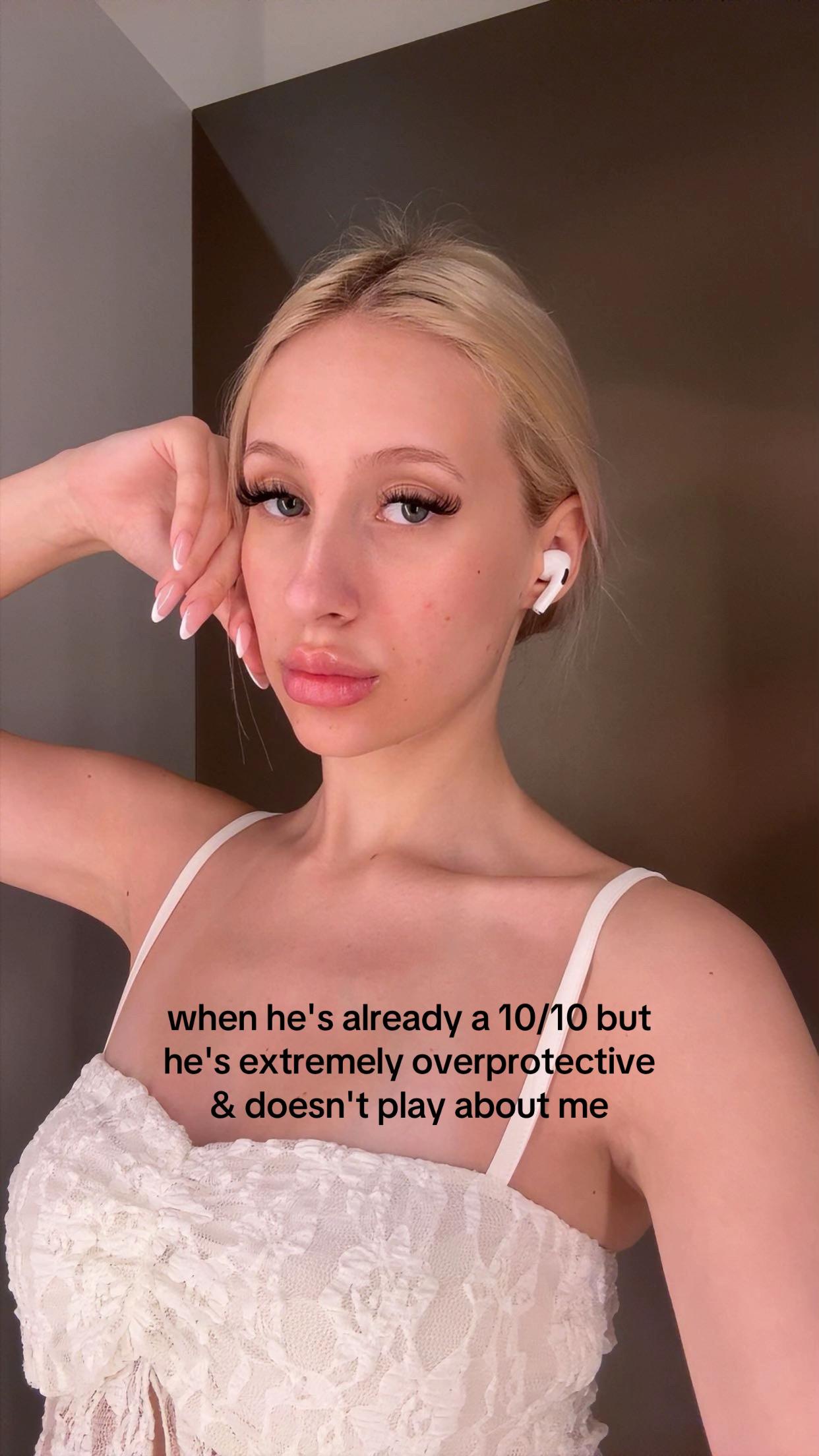 @ciaracollien