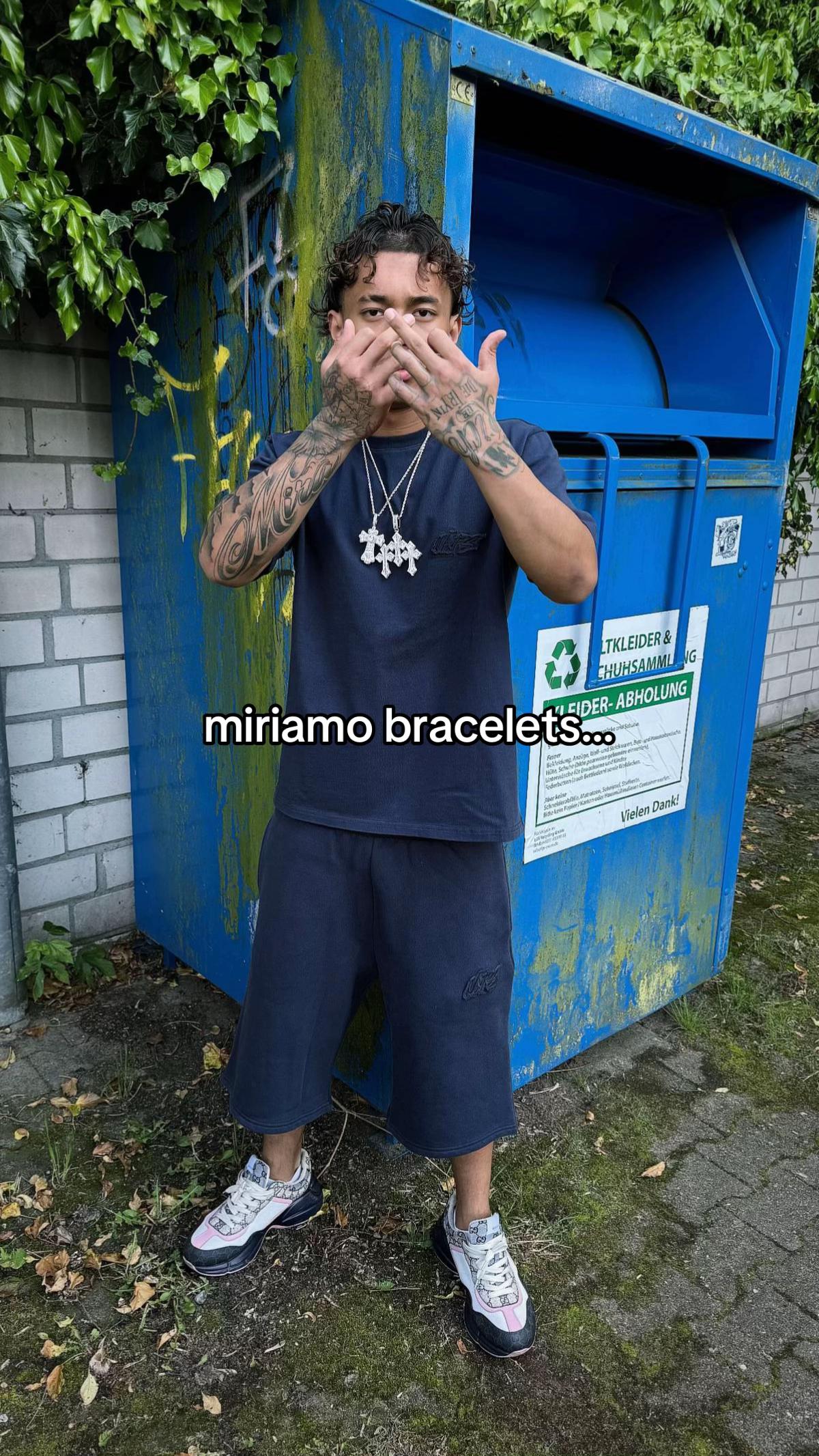 @miriamo