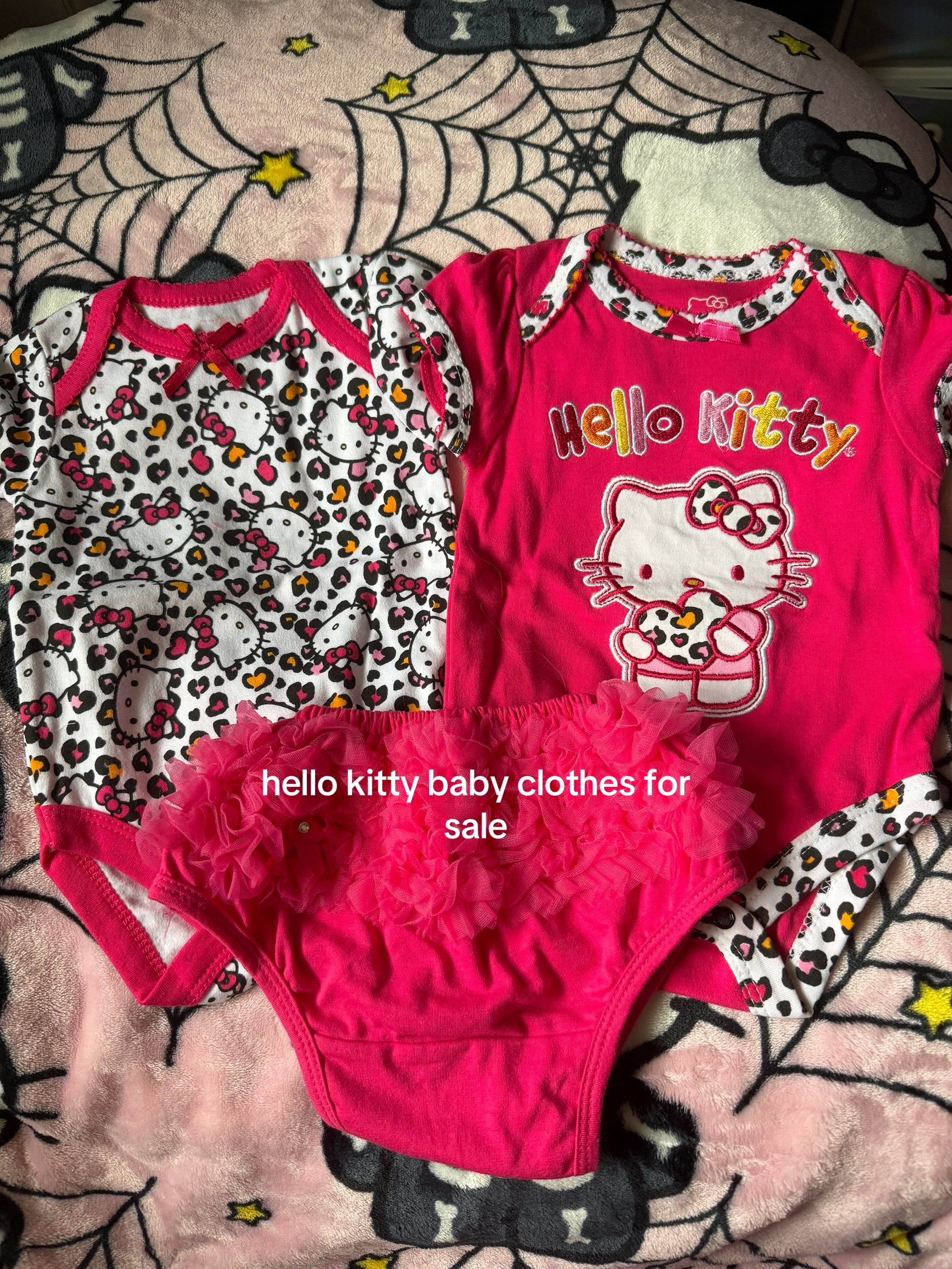 @hello kitty angel ๐