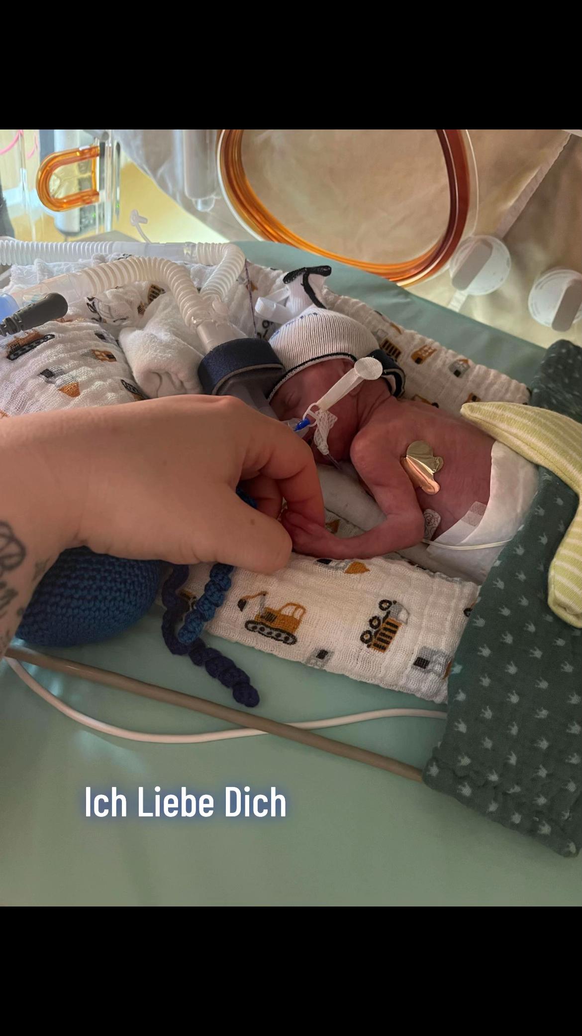 @Frau DAFXG+