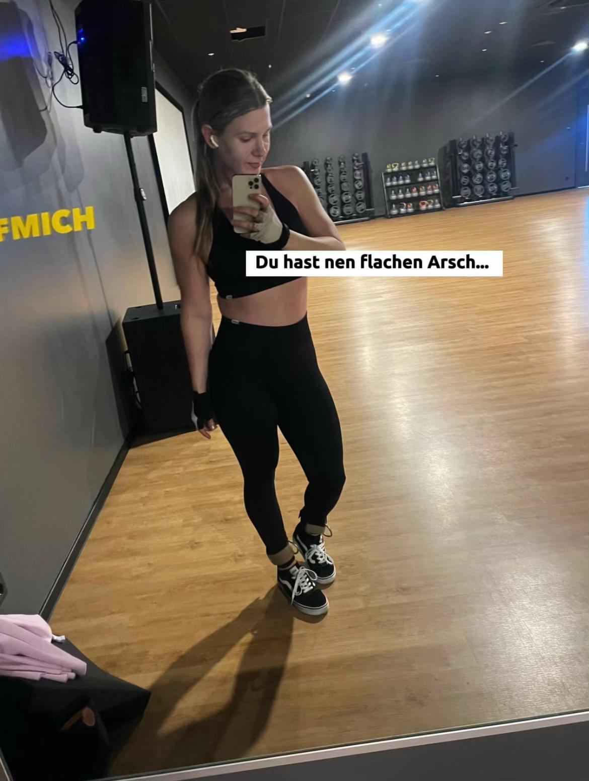 @Sarah 🍑🌱