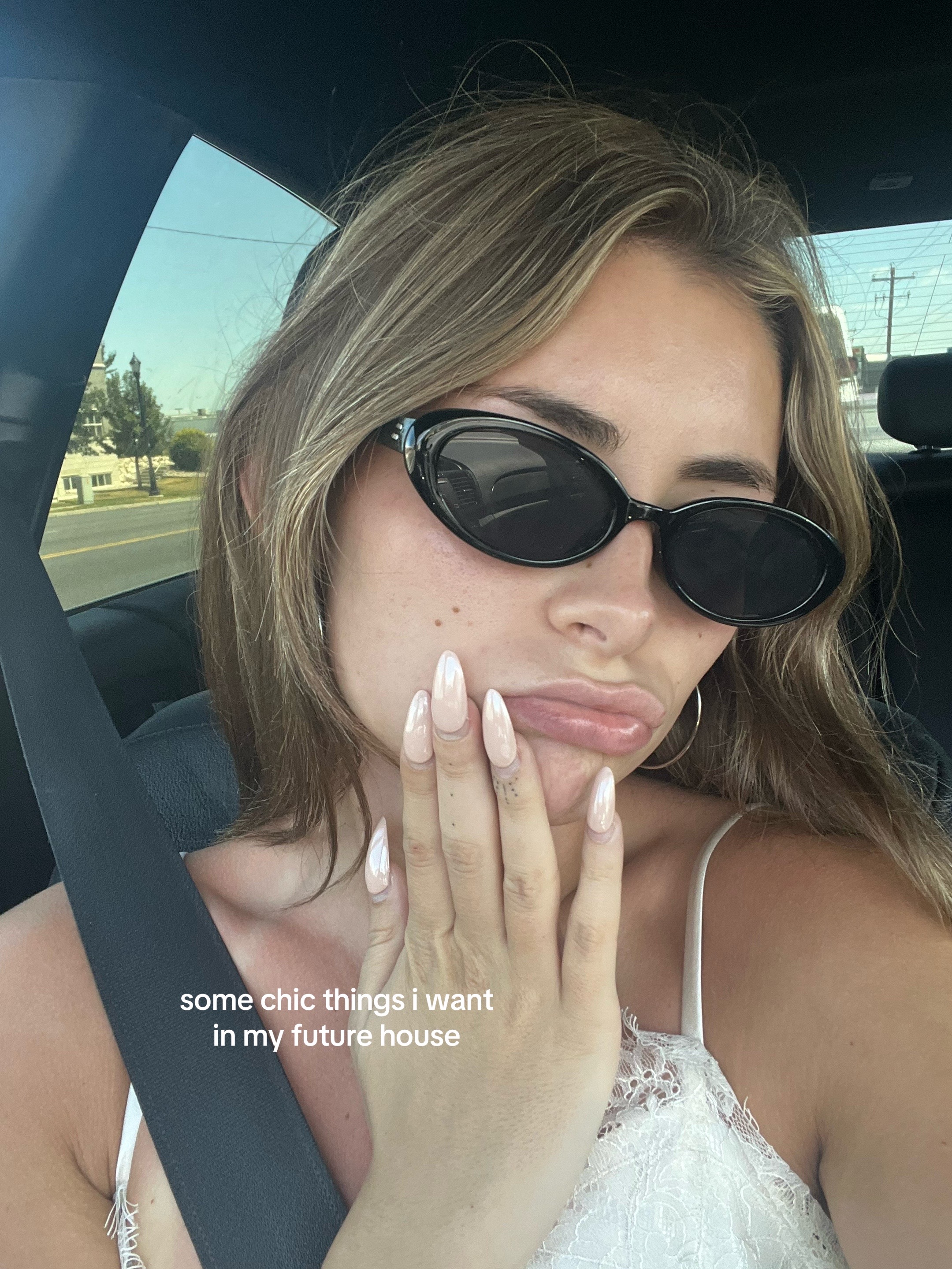 @chloeann_johnson
