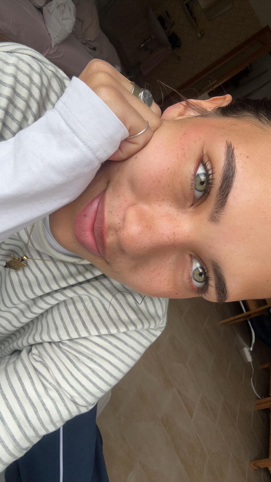 @Liv