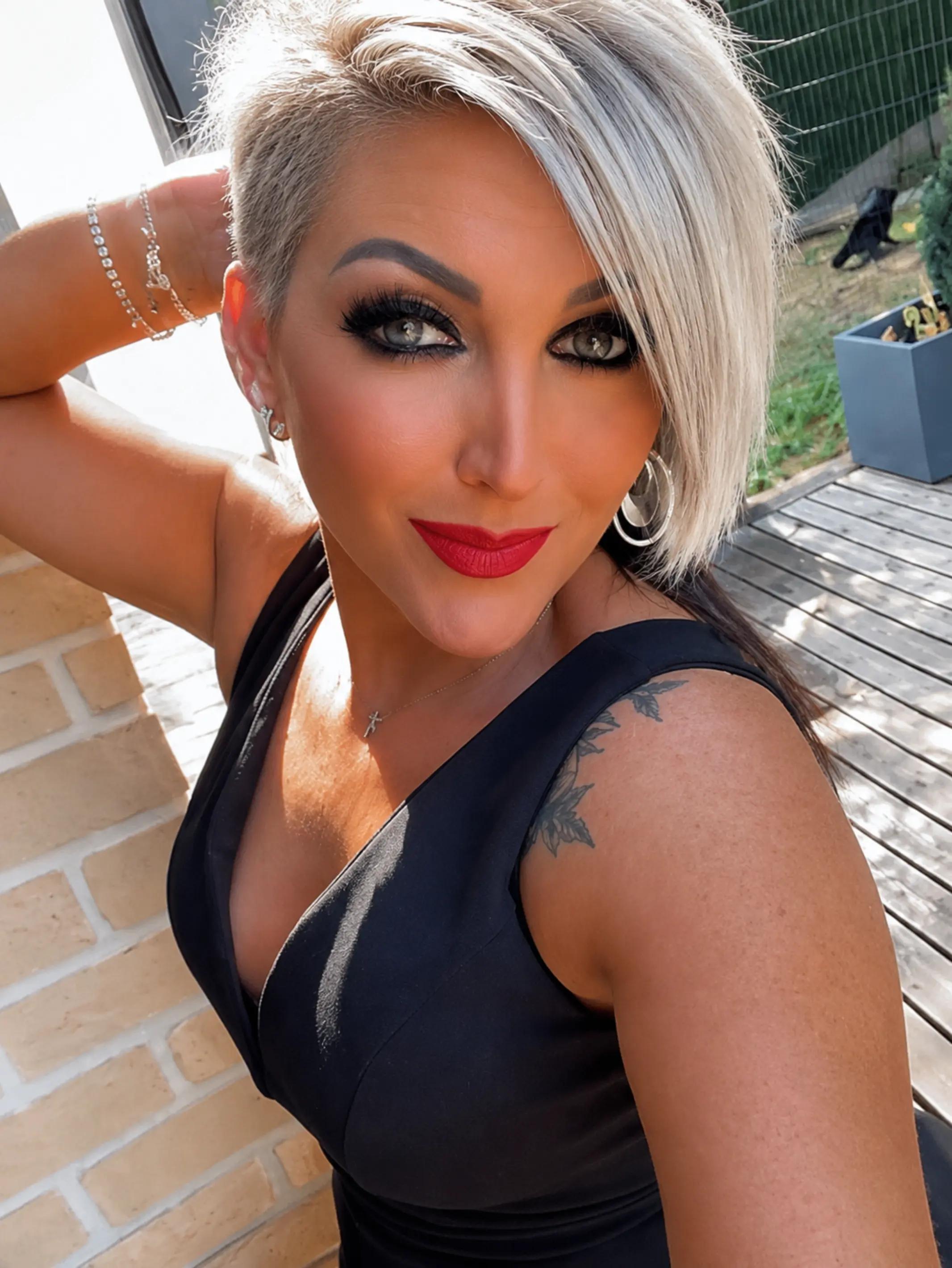 @DJ Xena L