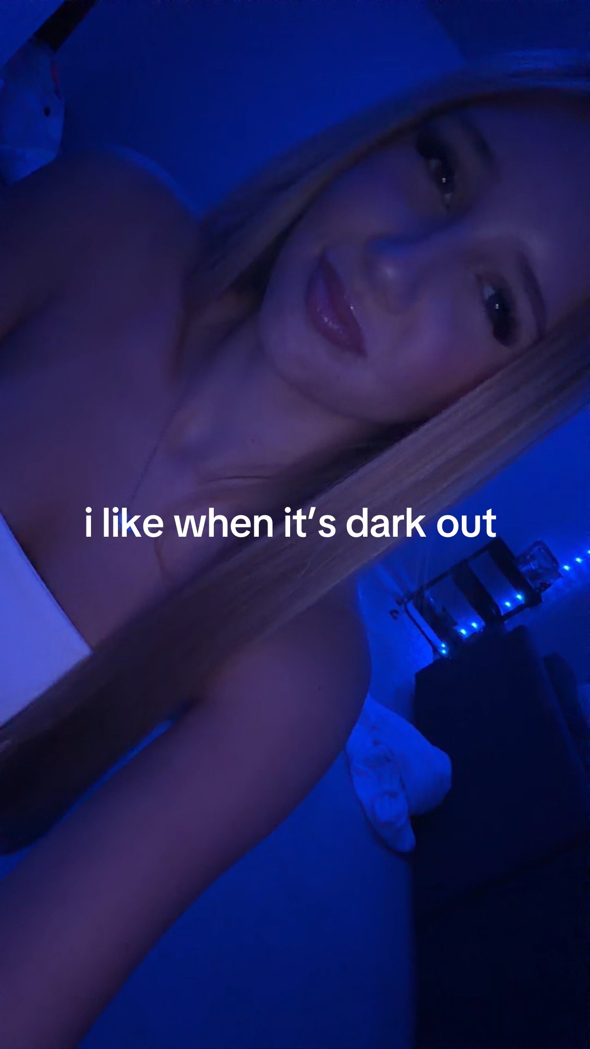 @𝕔𝕙𝕝𝕠𝕖