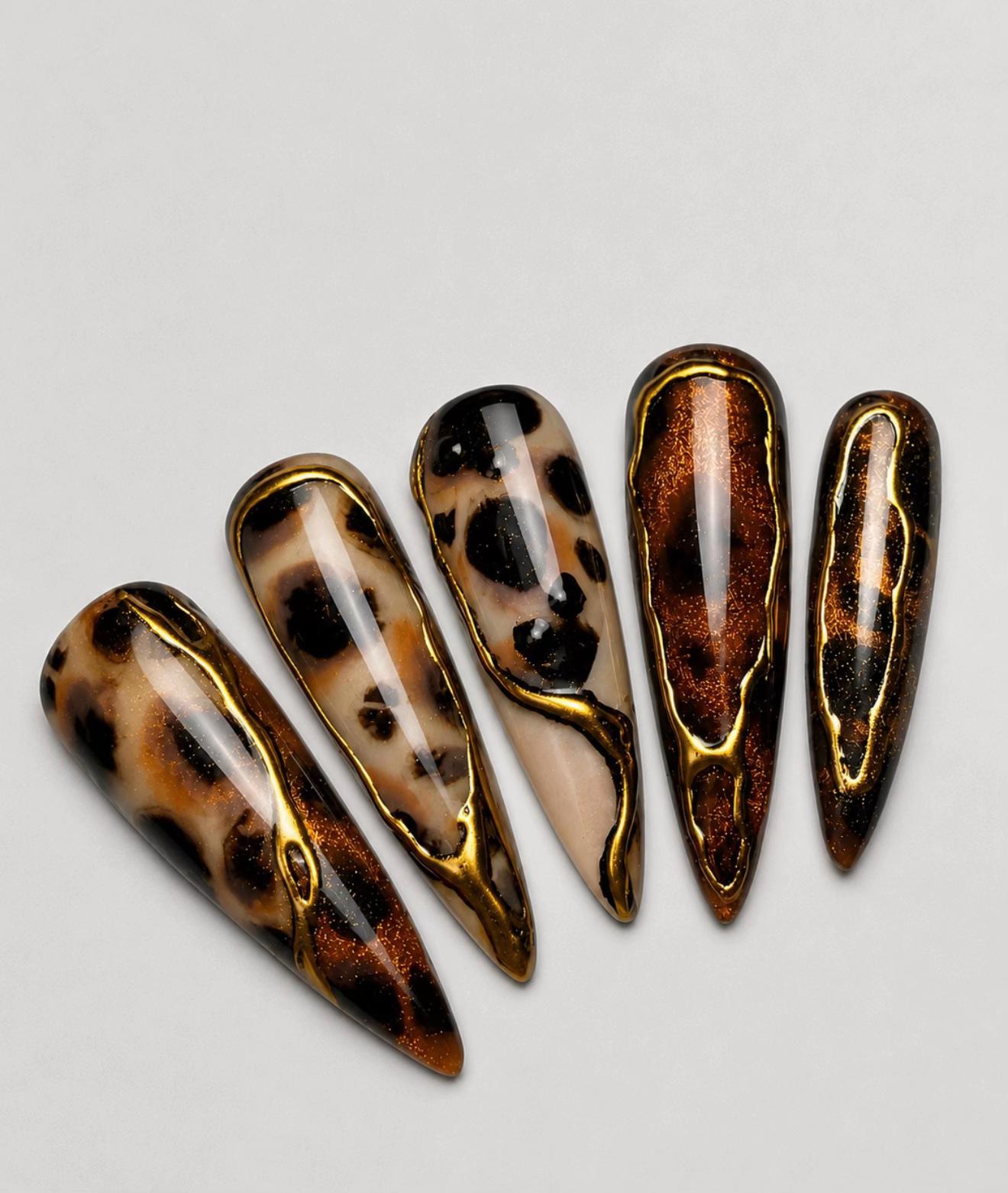 @Skullpture_Nails