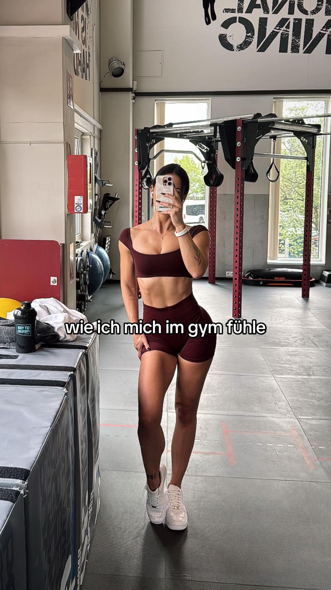 @Jessica