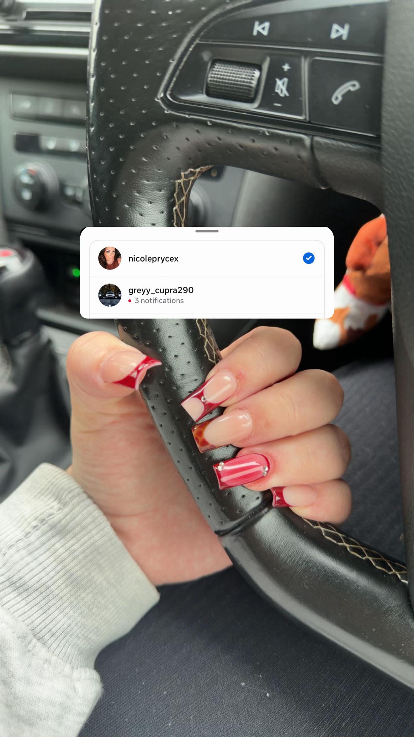 @Nicole🩶