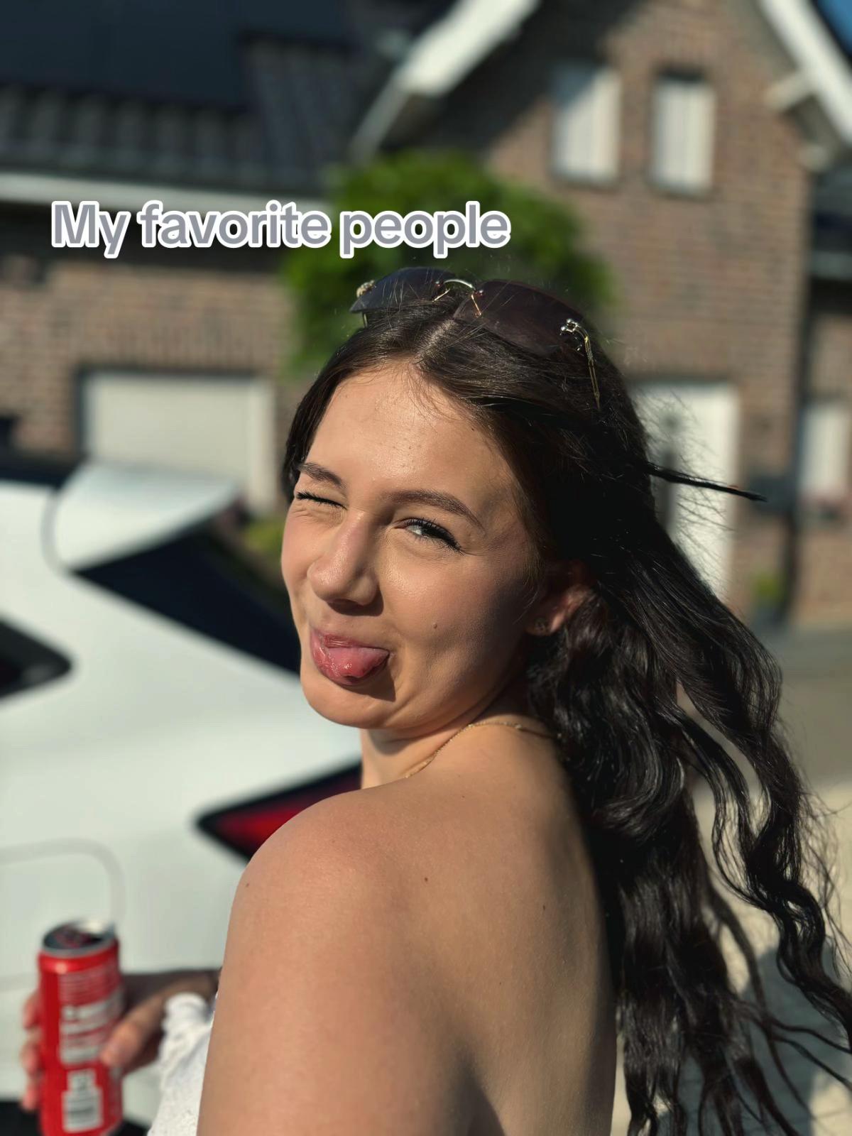 @lena