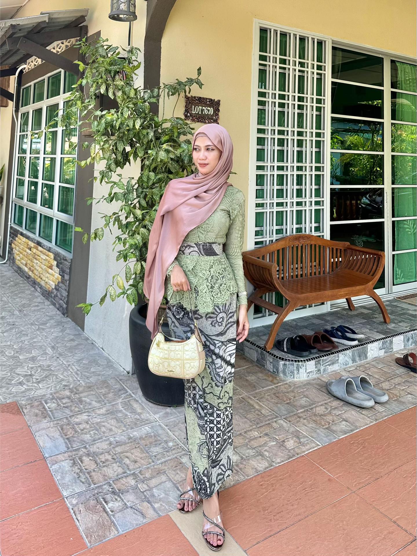 @Anissuraya🌸