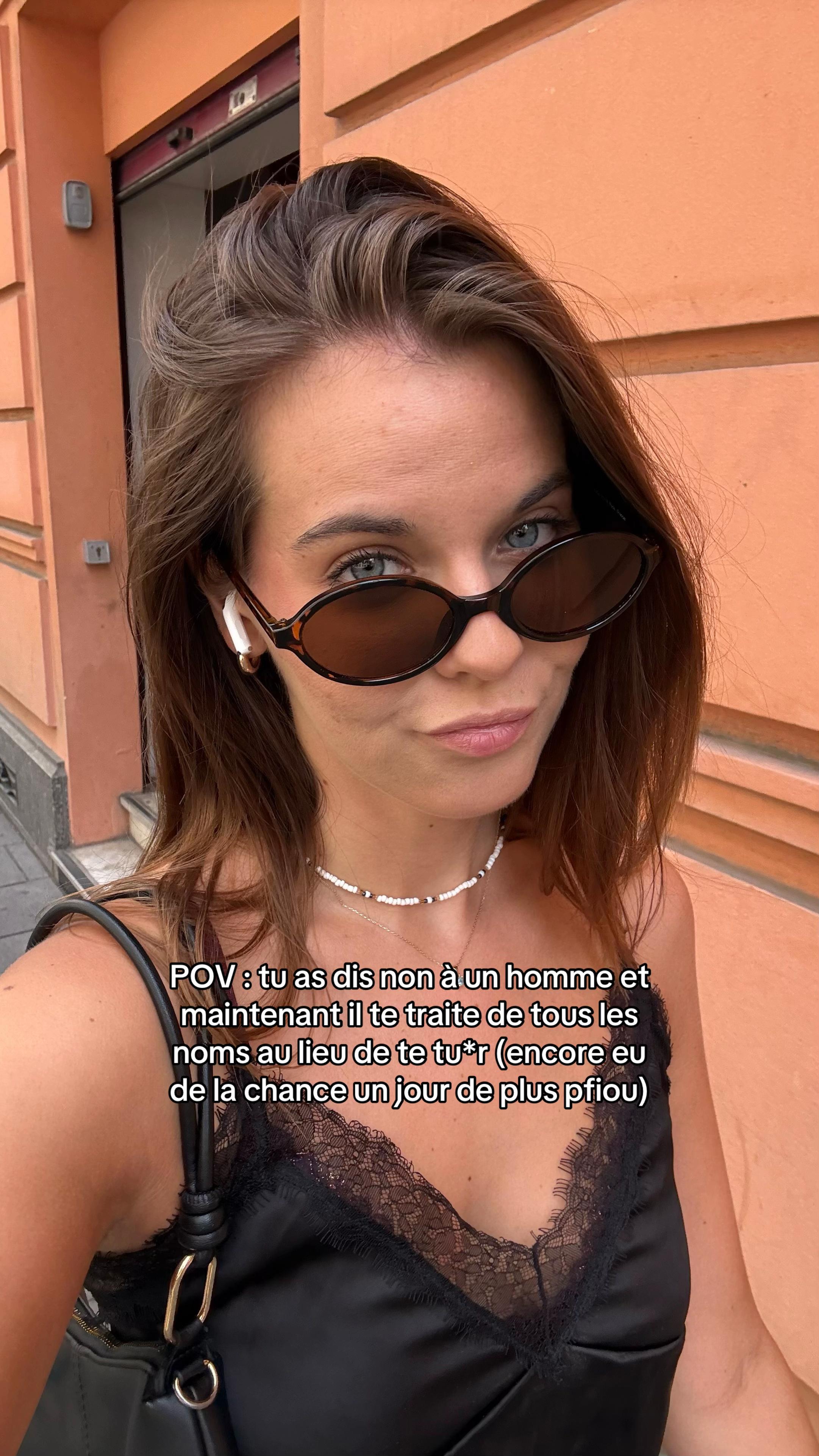 @Julie🐚