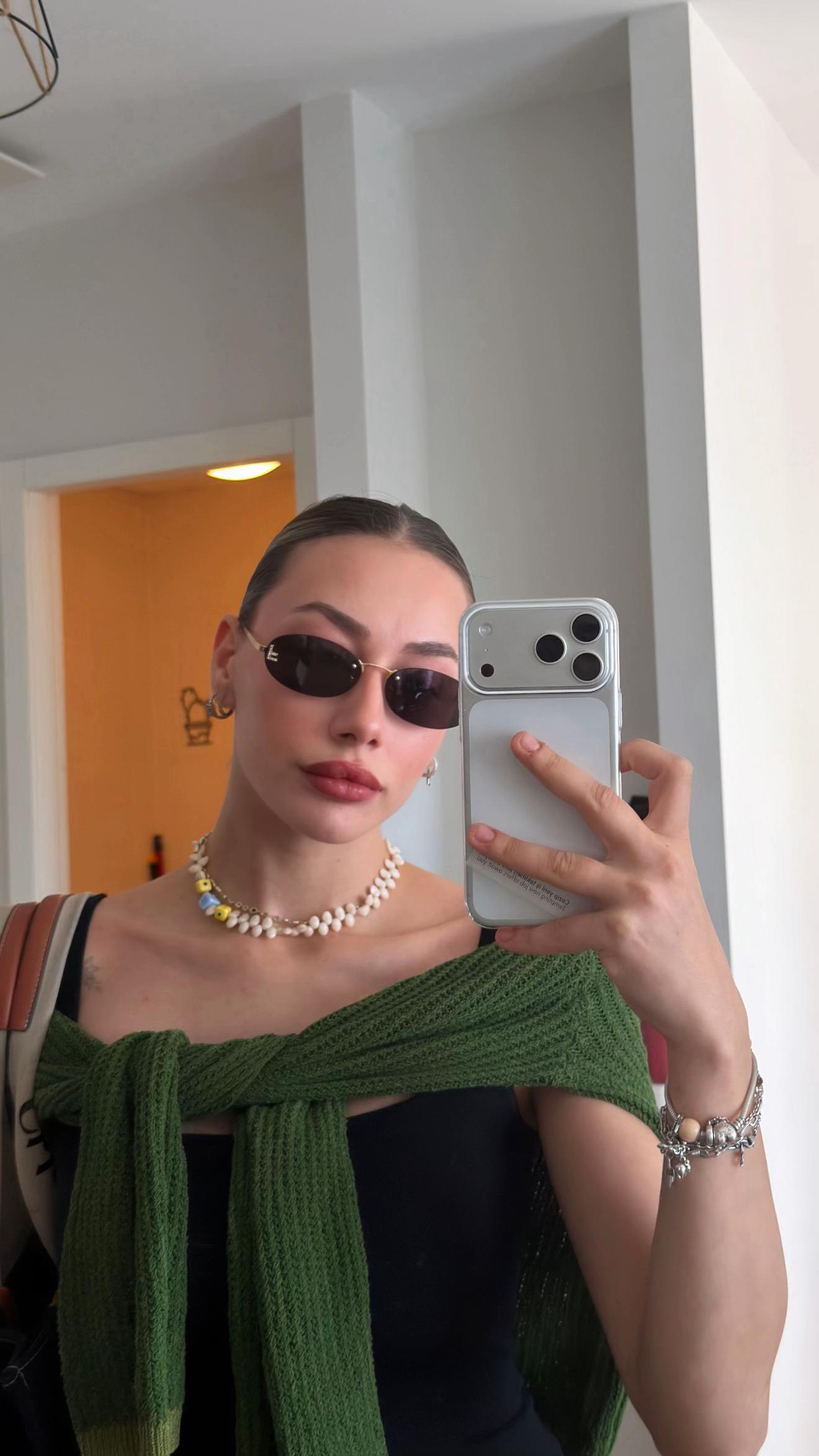 @nisademirerr