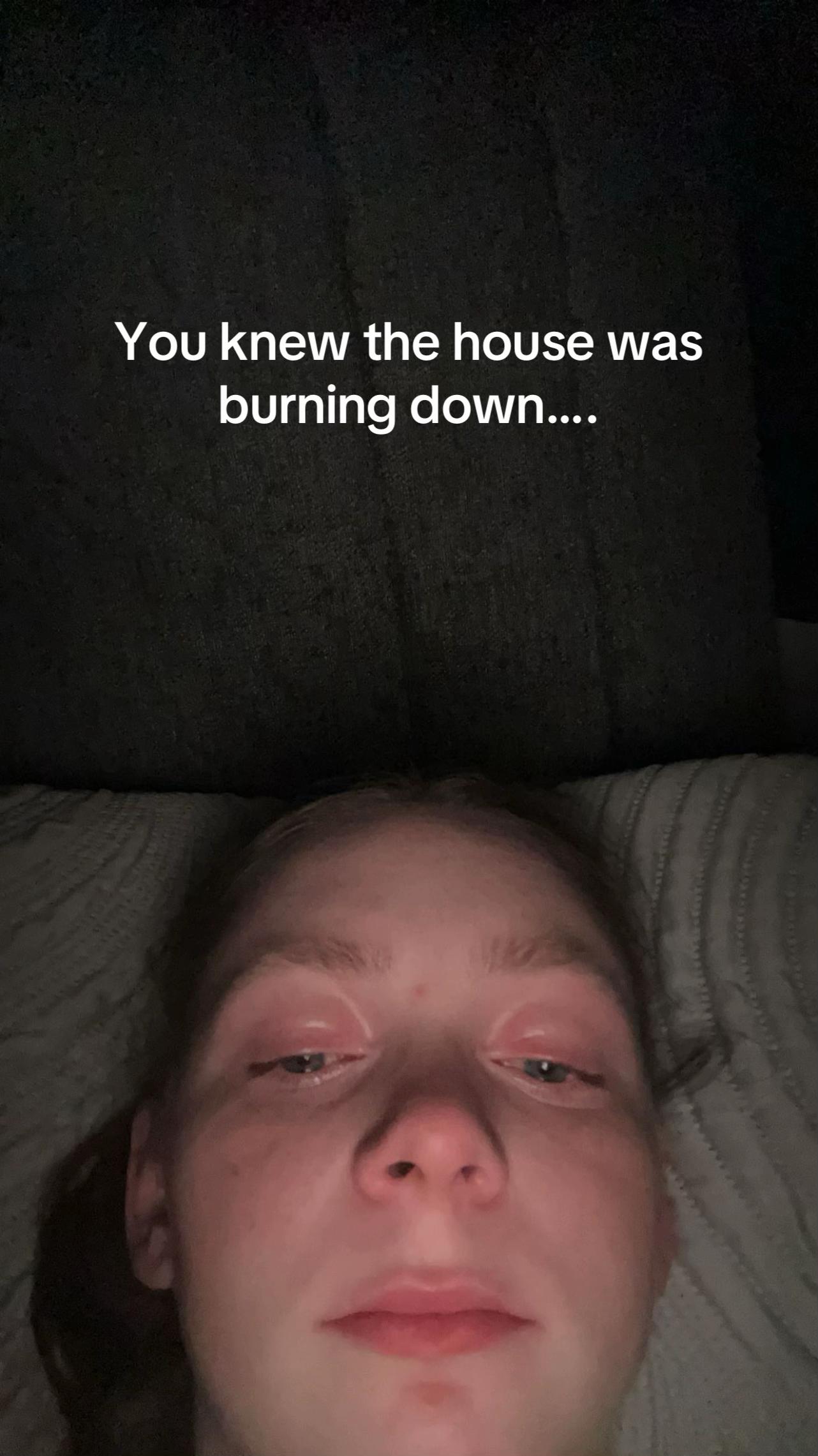 @Ellie Reads & Reacts 📚