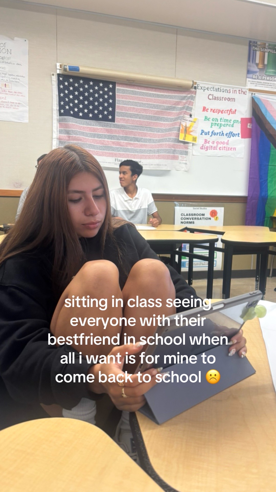 @𝐫𝐨𝐧𝐧𝐲❦