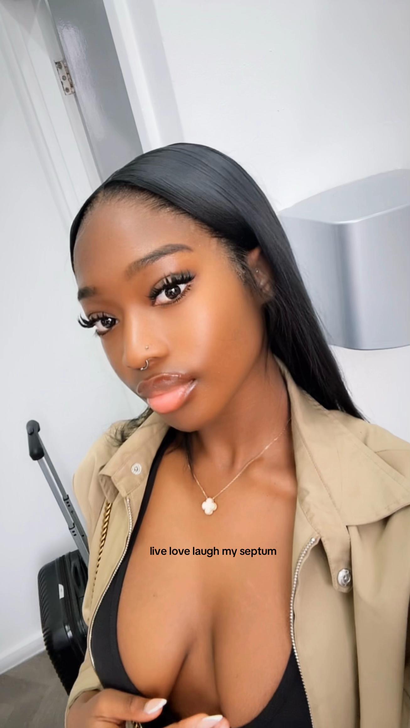@chanelleakua
