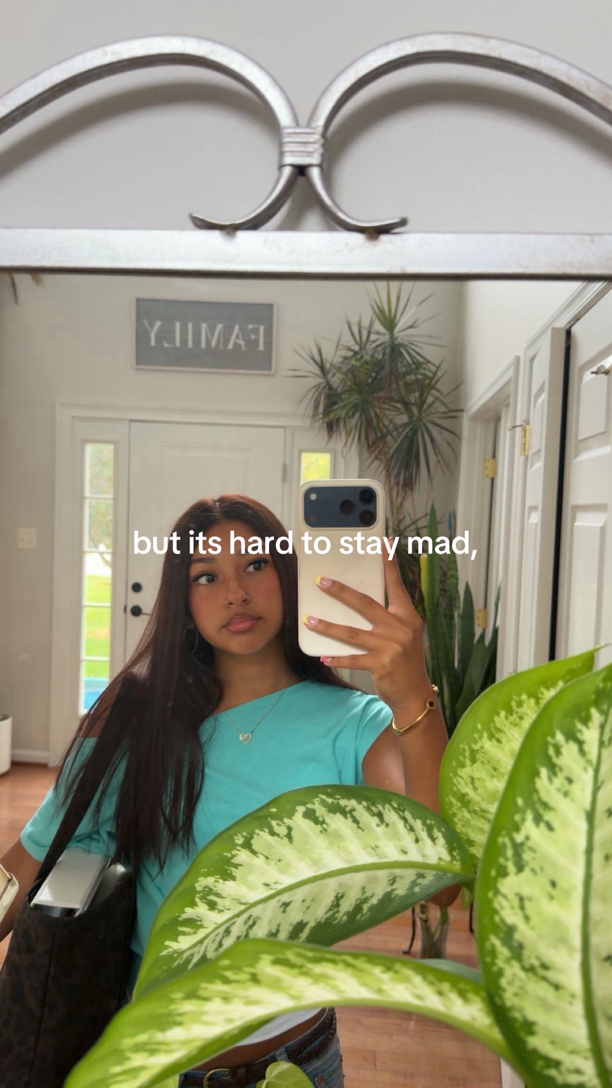 @⃟
