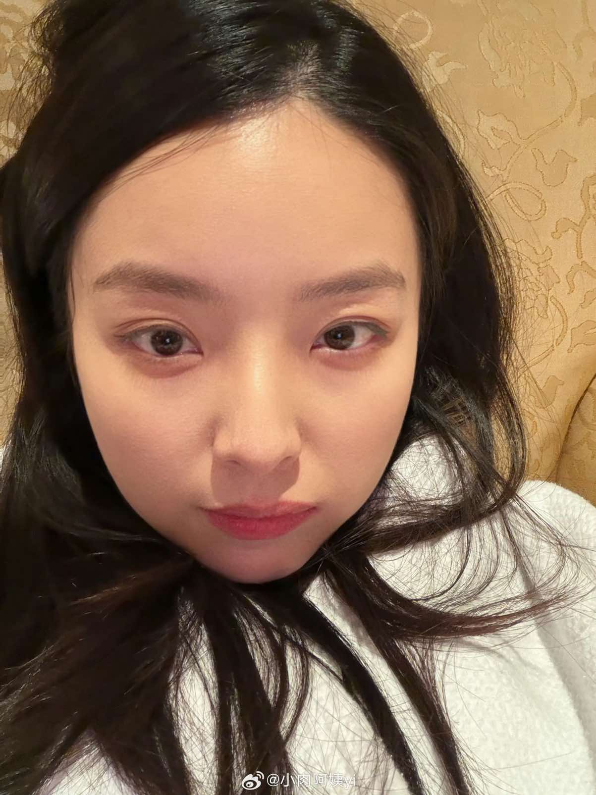 @小肉阿姨yi