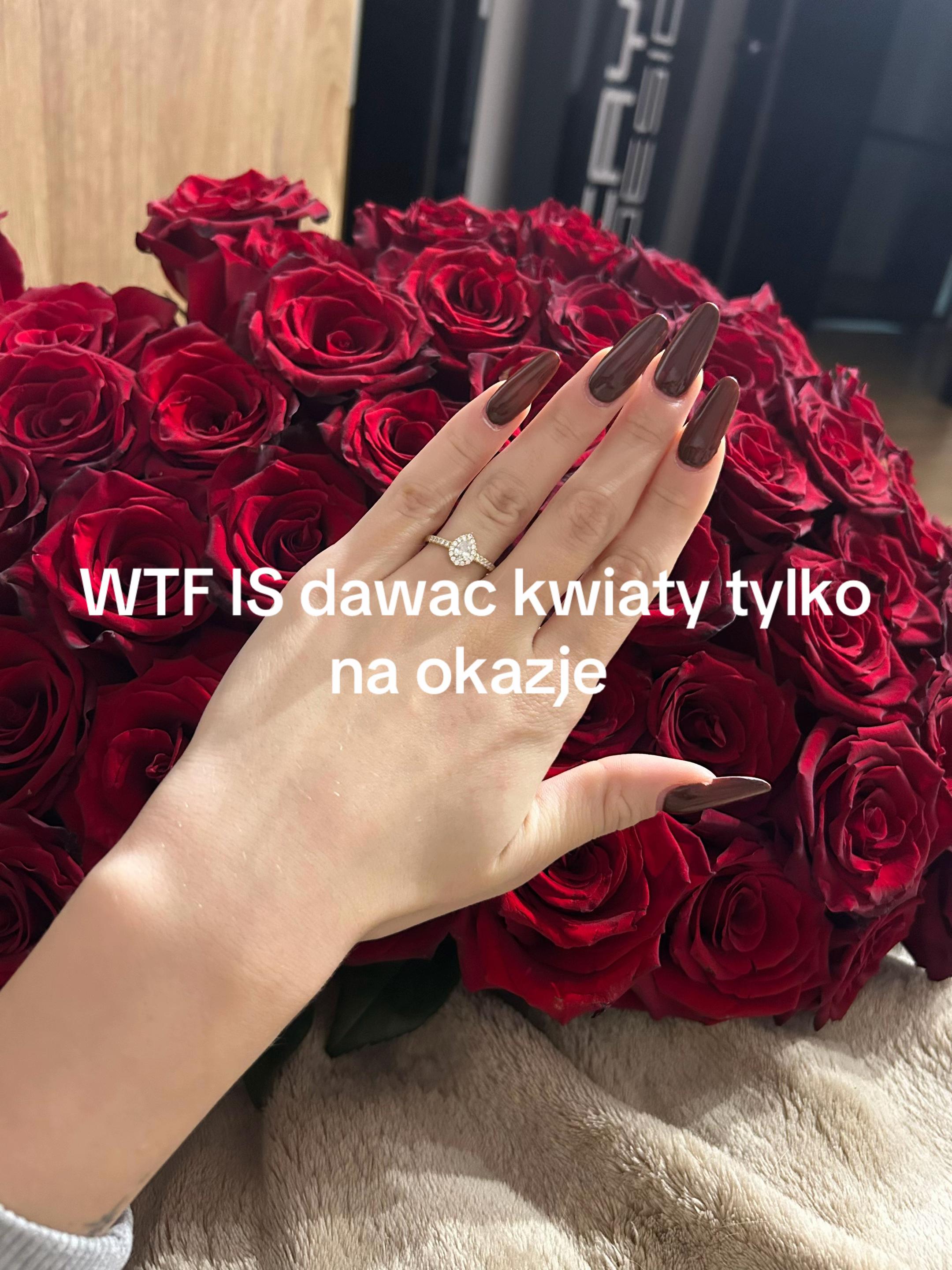 @𝒦