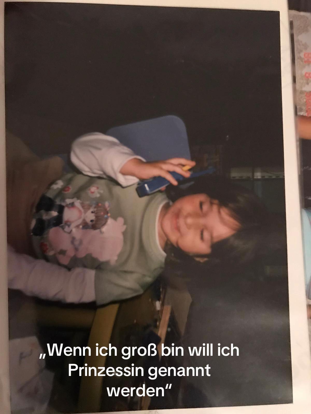 @Lonaa