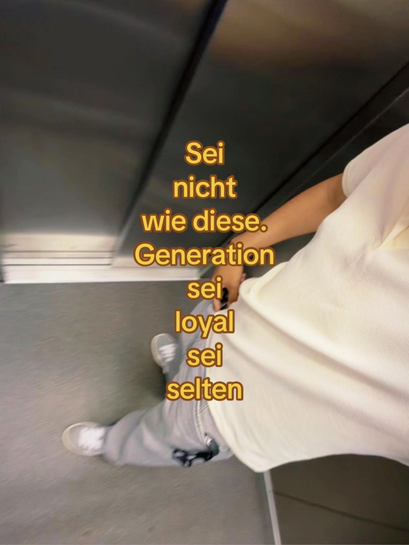 @𐱅𐰇𐰼𐰰 🐺