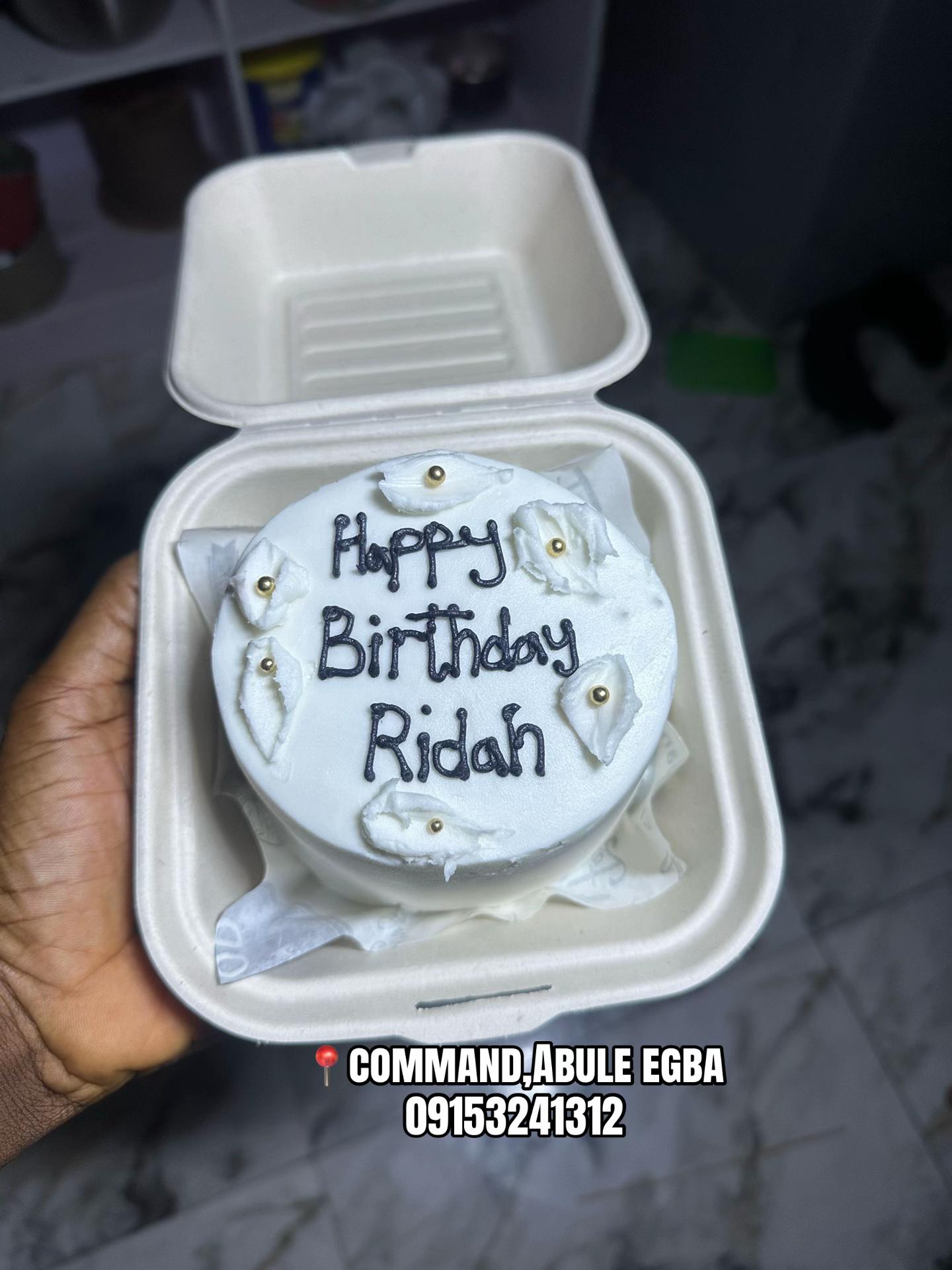@Baker in command/abule egba 🎂