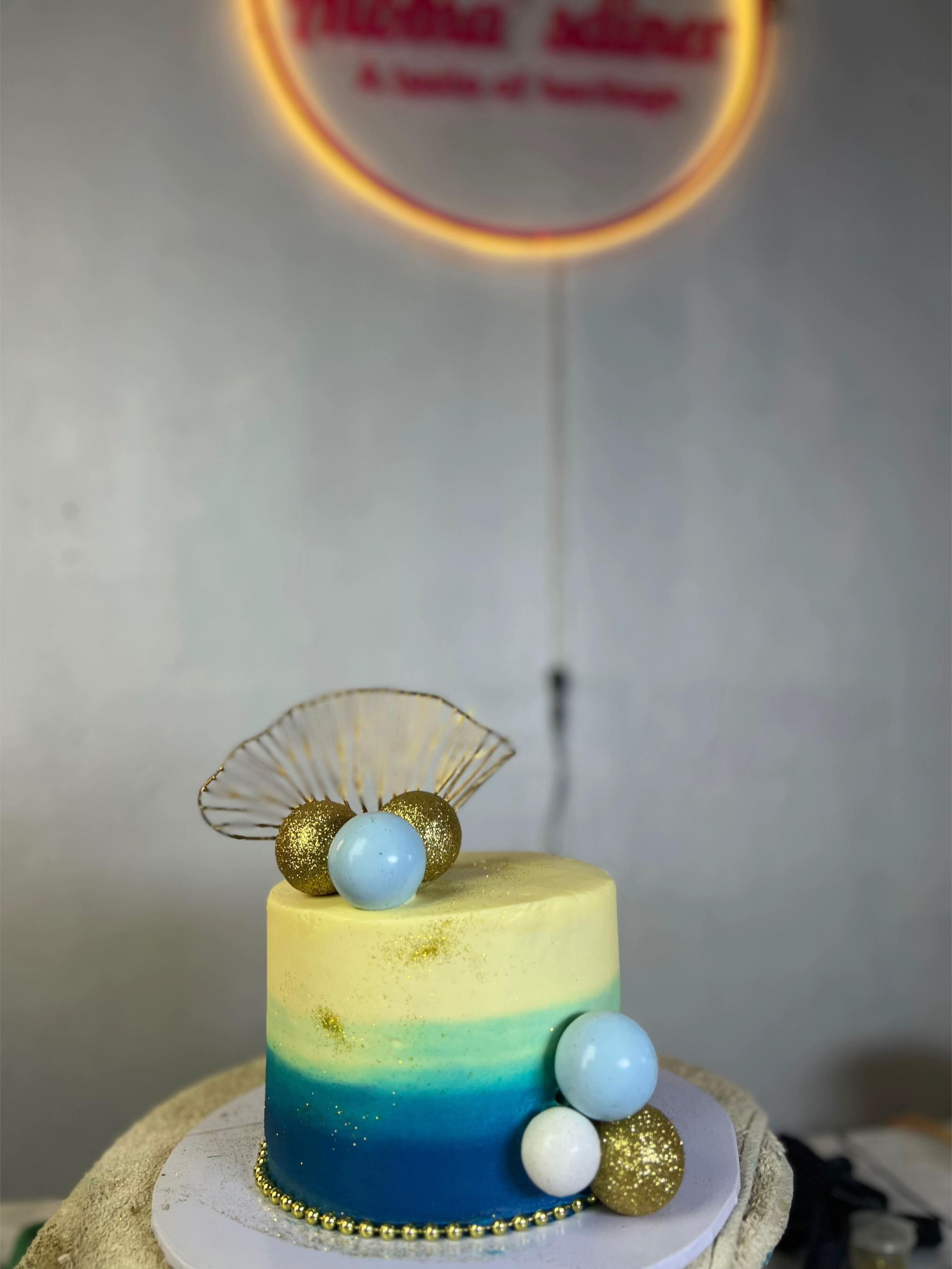 @Baker🎂in Ojo | Aloma&rsquo;s diner
