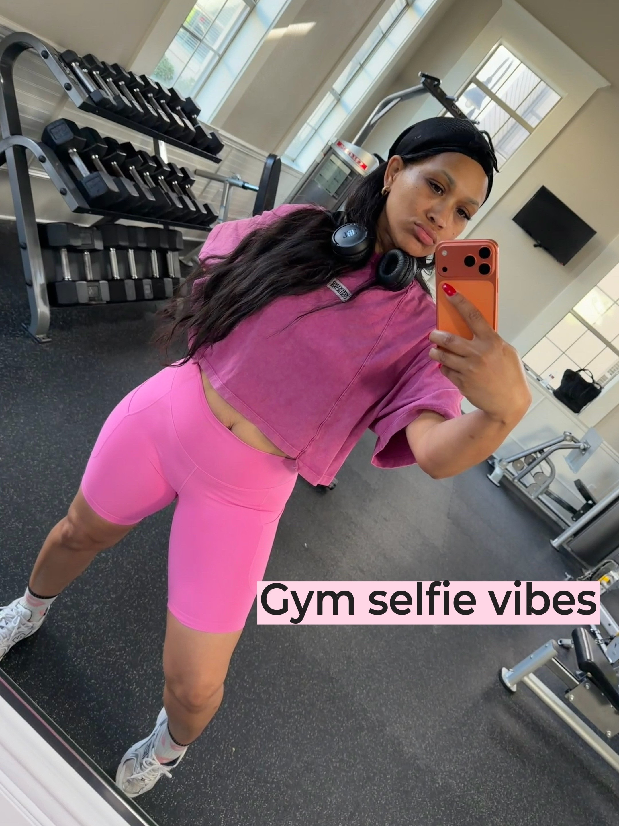 @joanelmary
