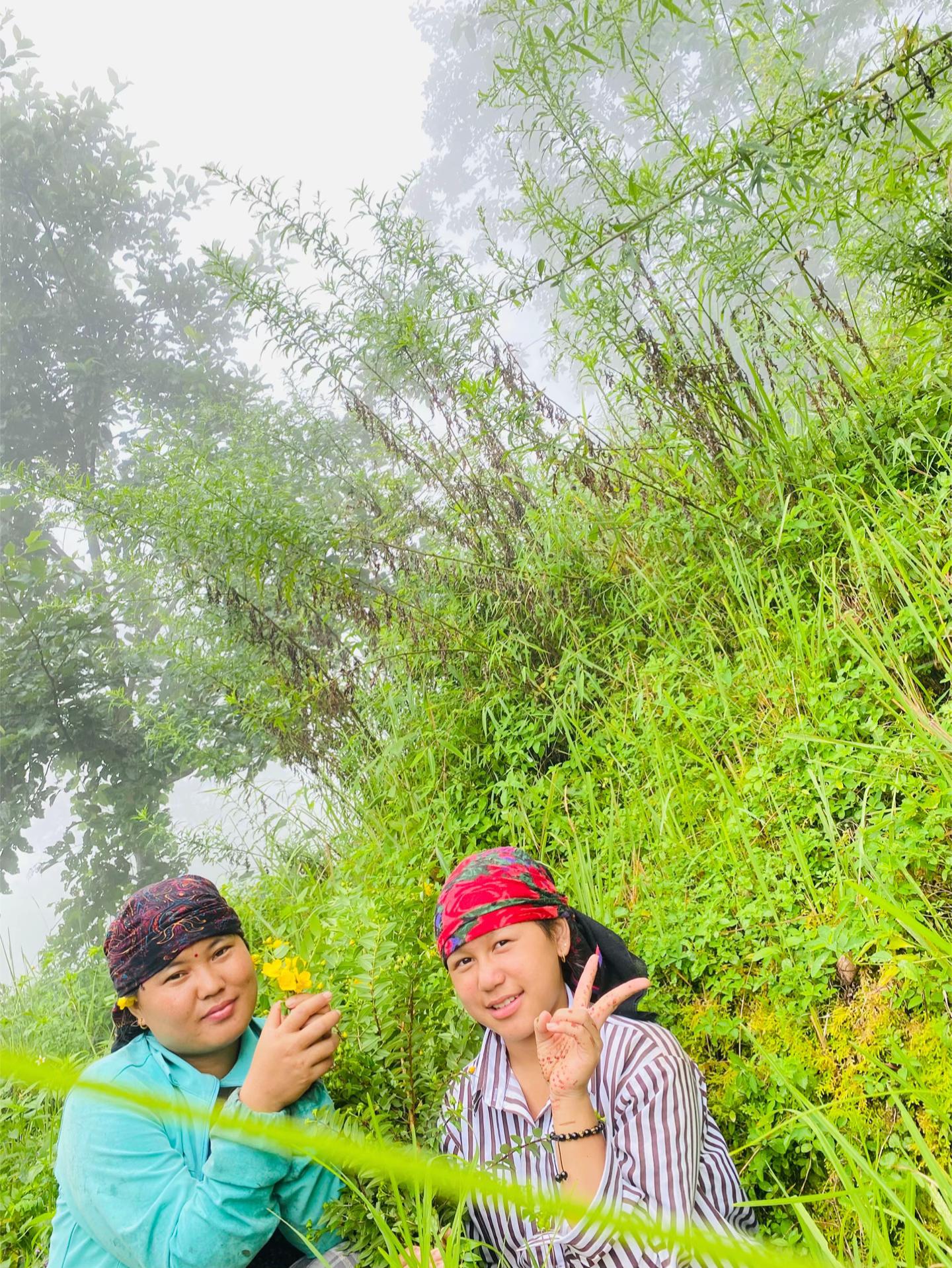@रिना खुलल गुरुङ