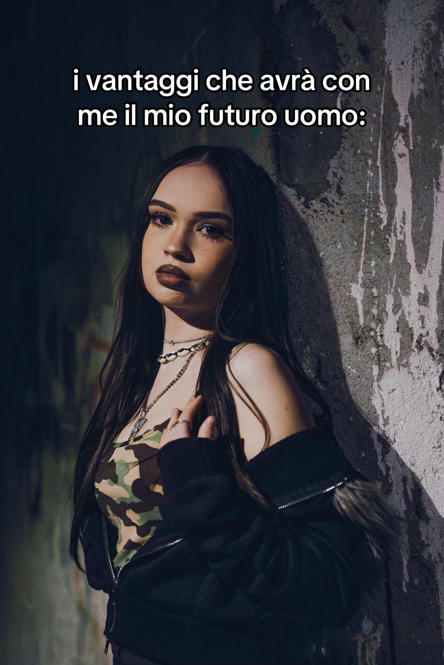 @viky🪮