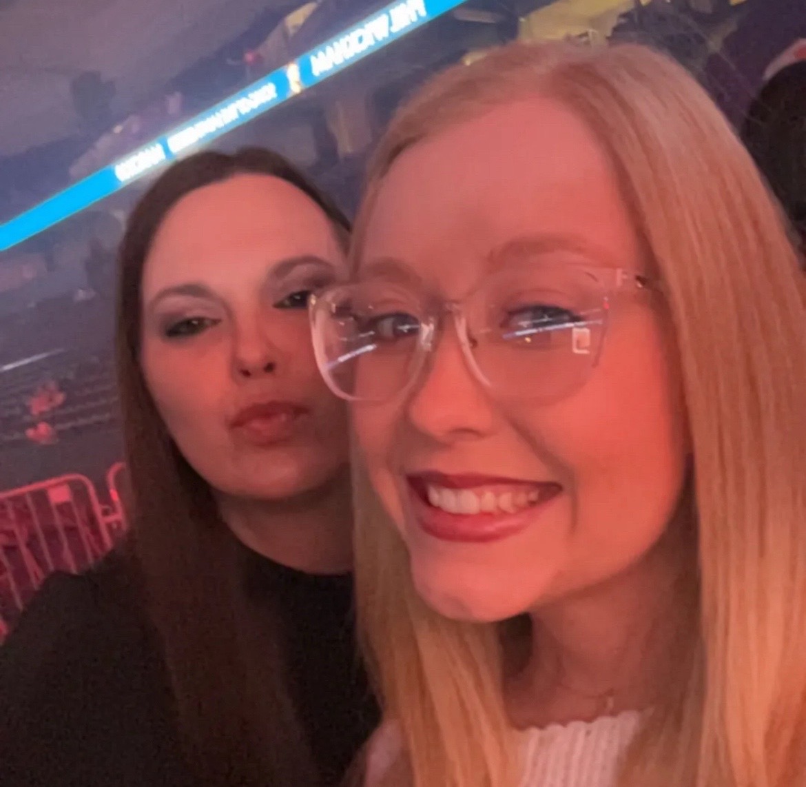 @Chels0208
