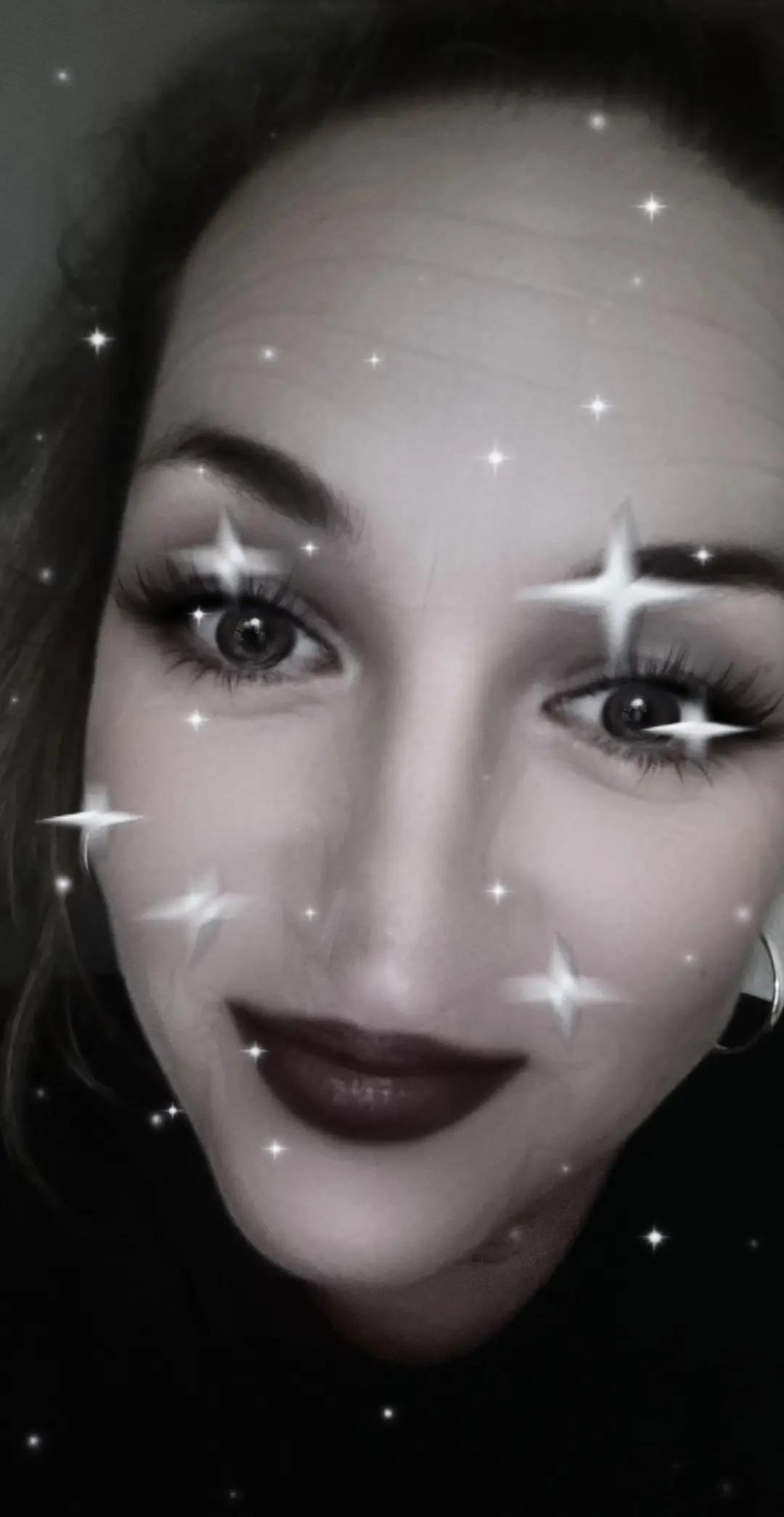 @🦄