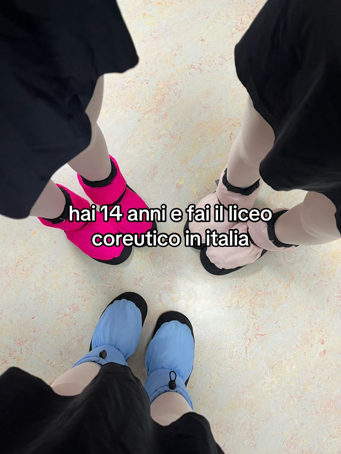 @𝕸