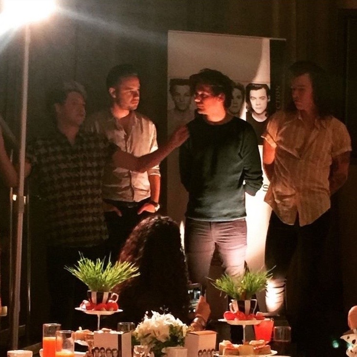 @Larry is real💚💙