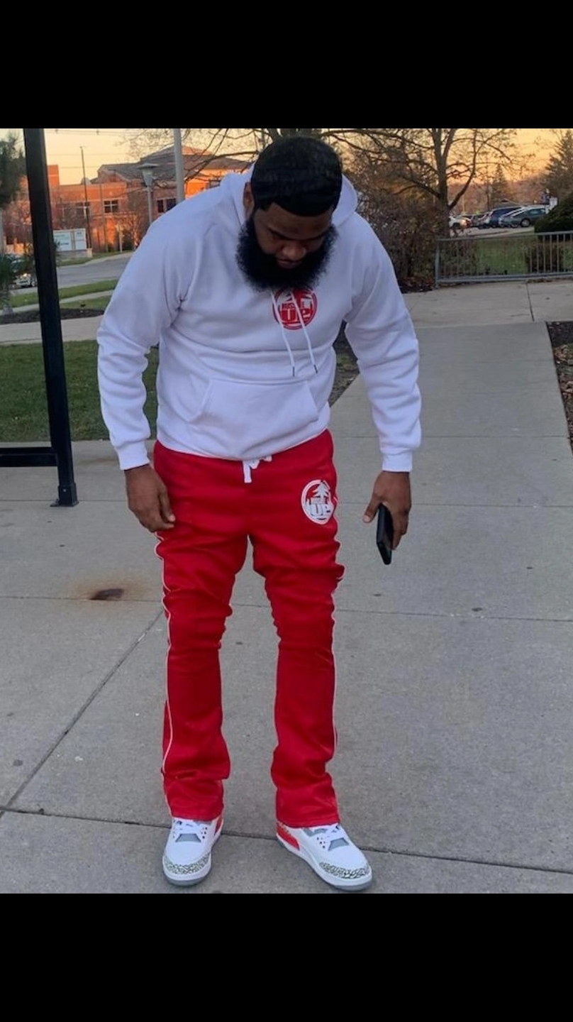 @HussleUpClothing
