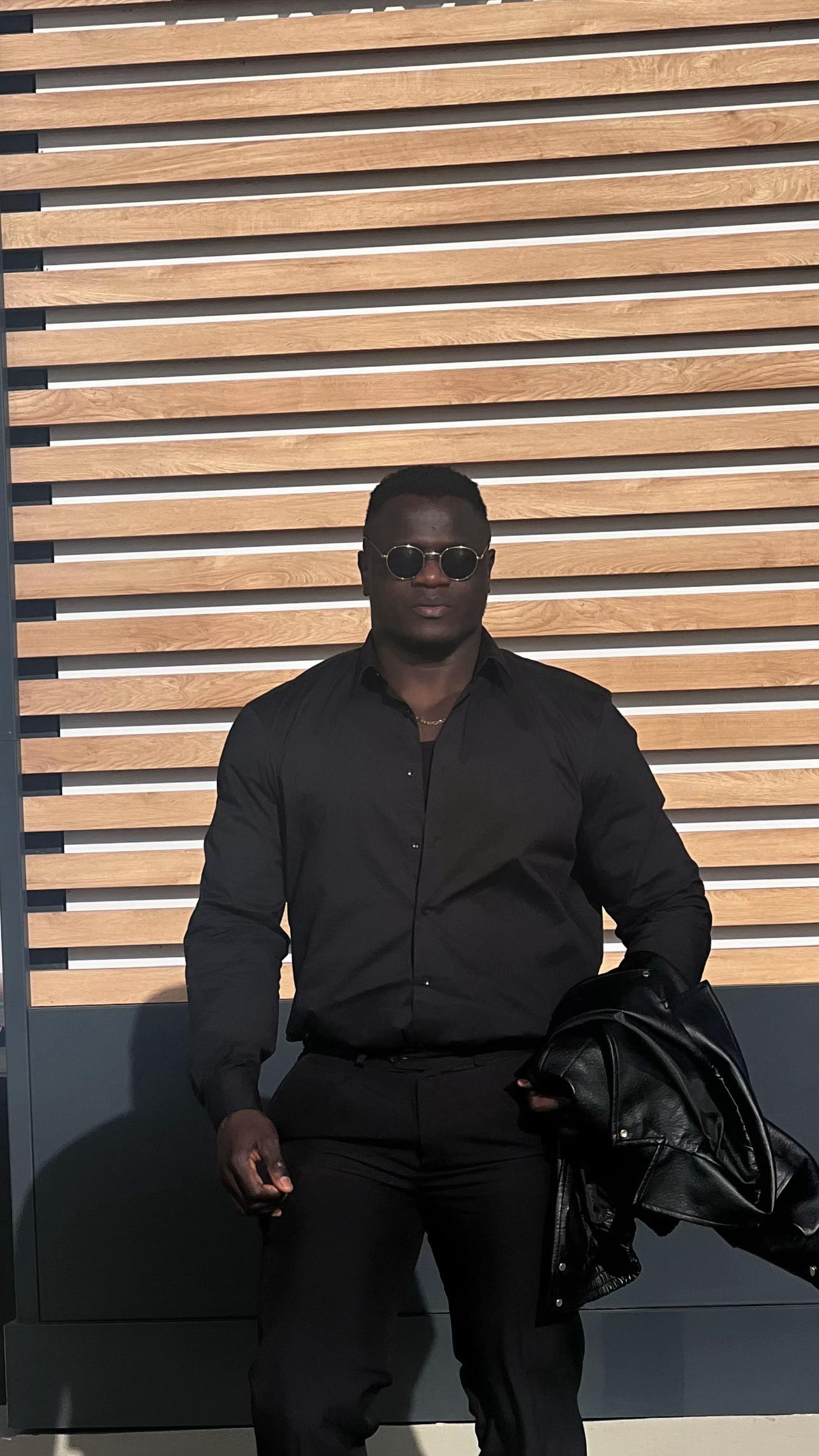 @weuzdiambar0🇸🇳🇫🇷