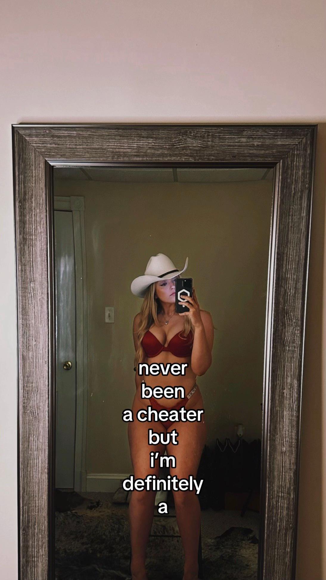 @Kansasblondii9