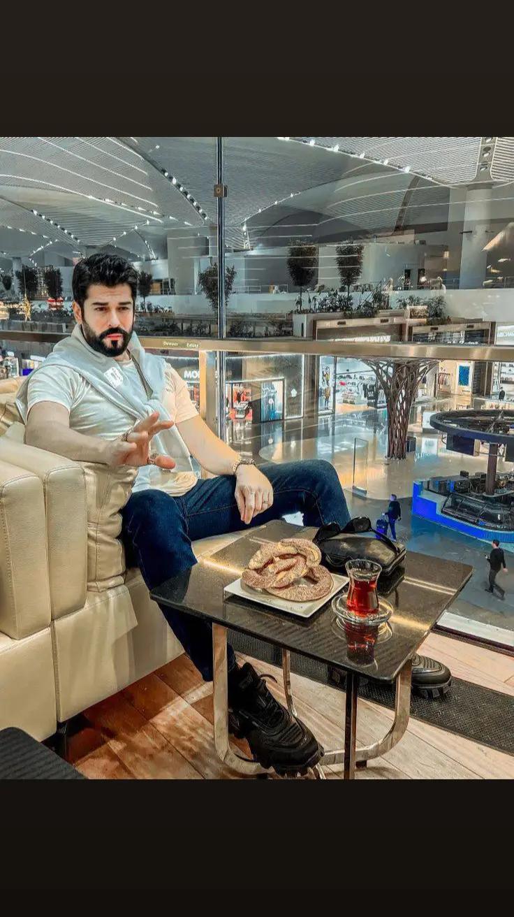@burak Özçivit🦅sonsuzu 🦅