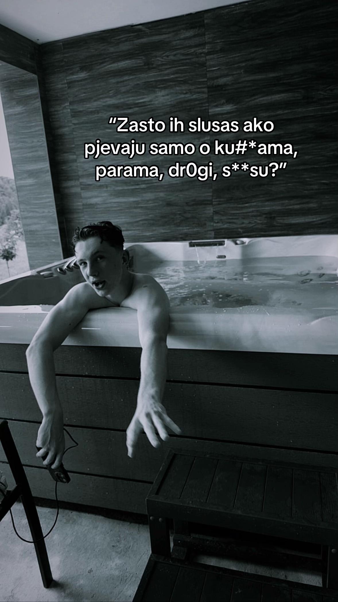 @sele_roki