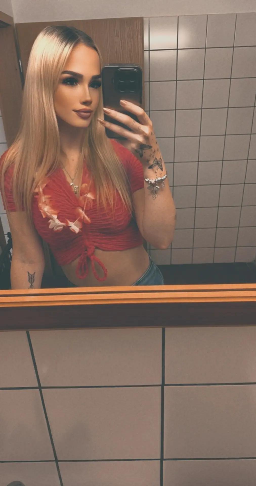 @Michelle 🖤