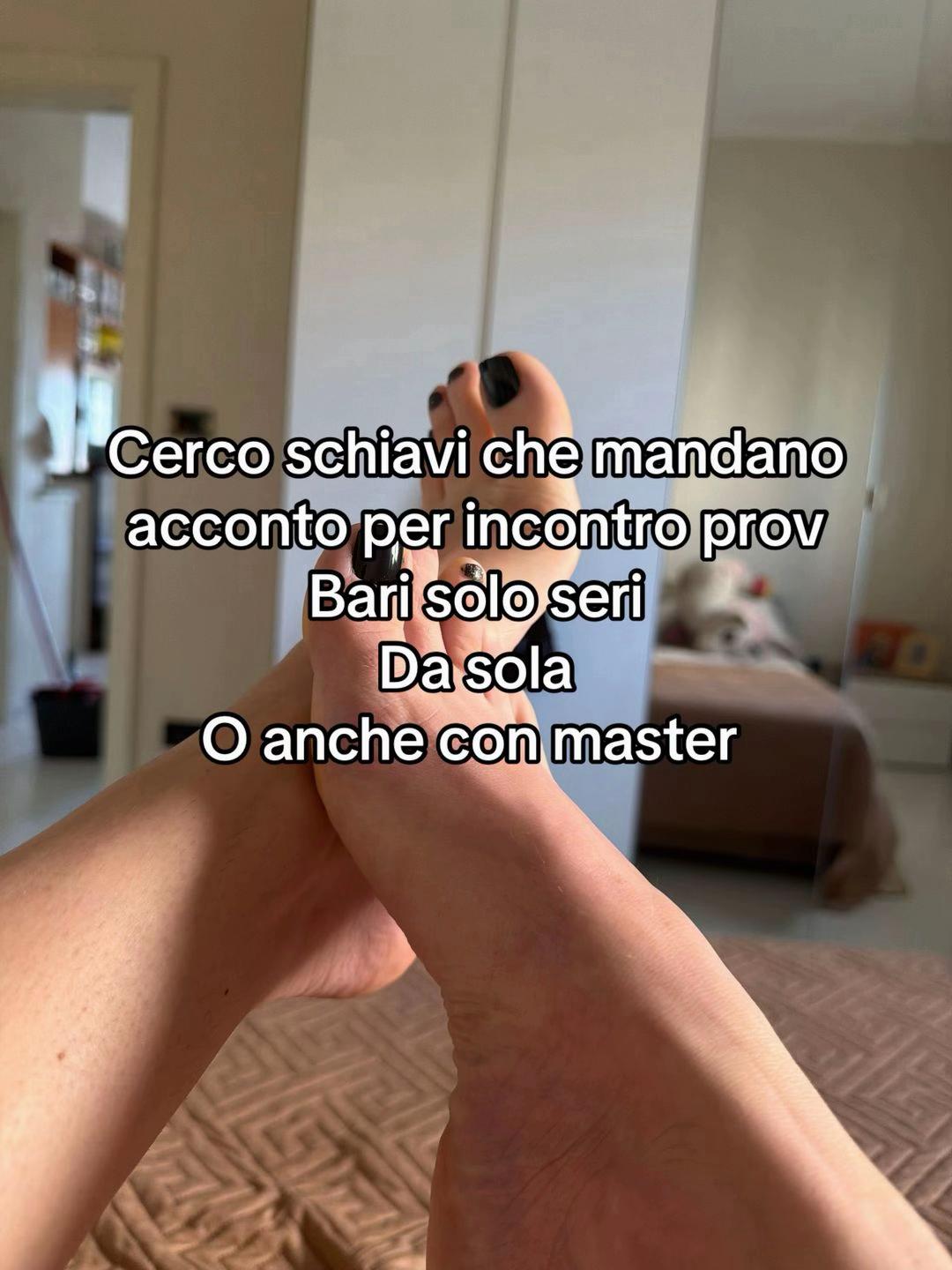 @la_dea_locaa_etornata