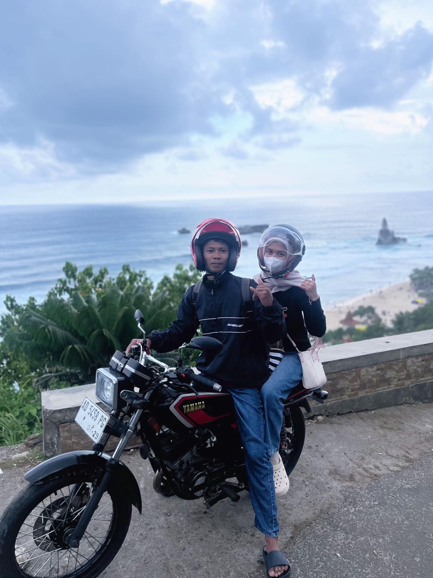 @Dewi🍭