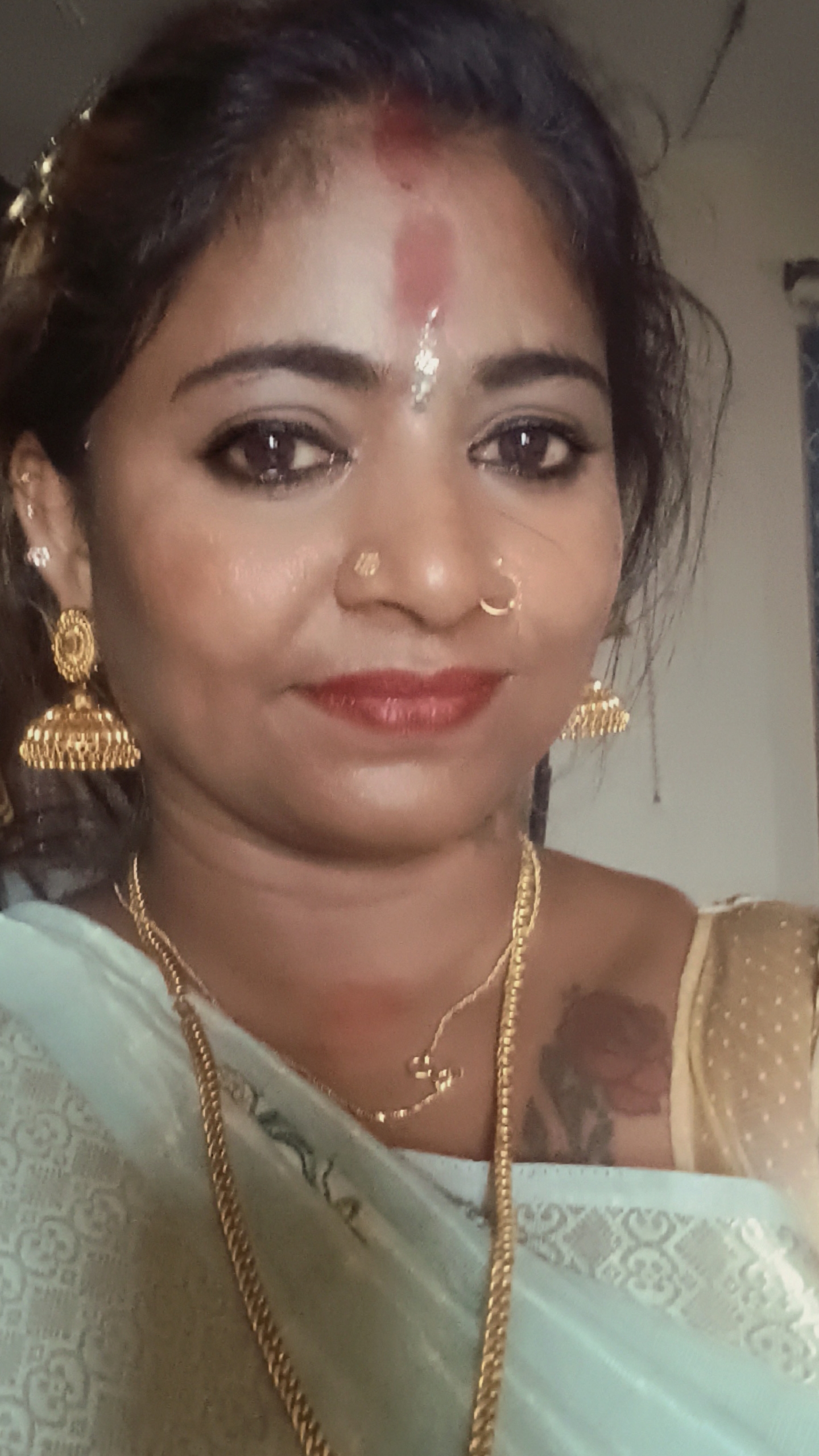 @Saroja Roja