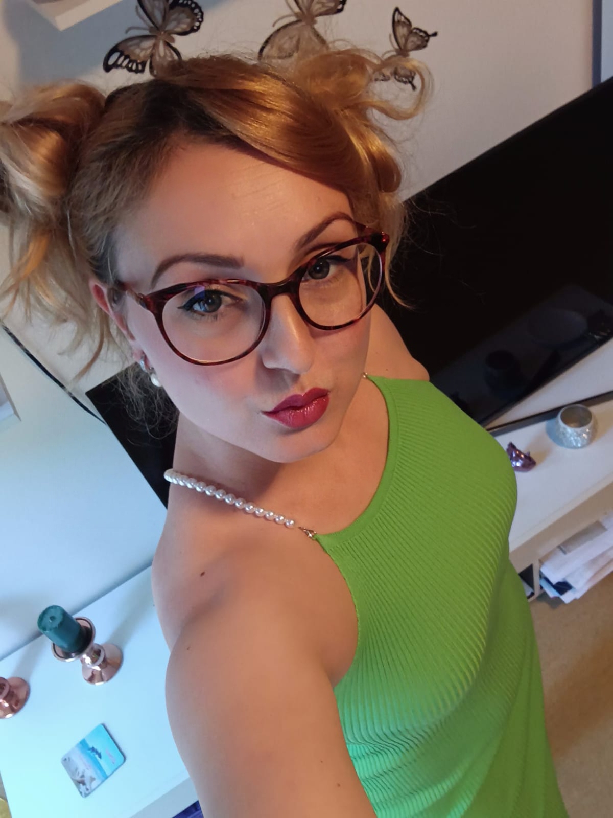 @Elena-Adina