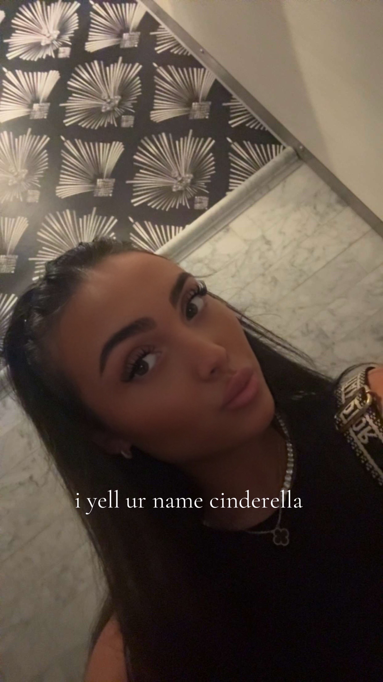 @A N N A B E L L A