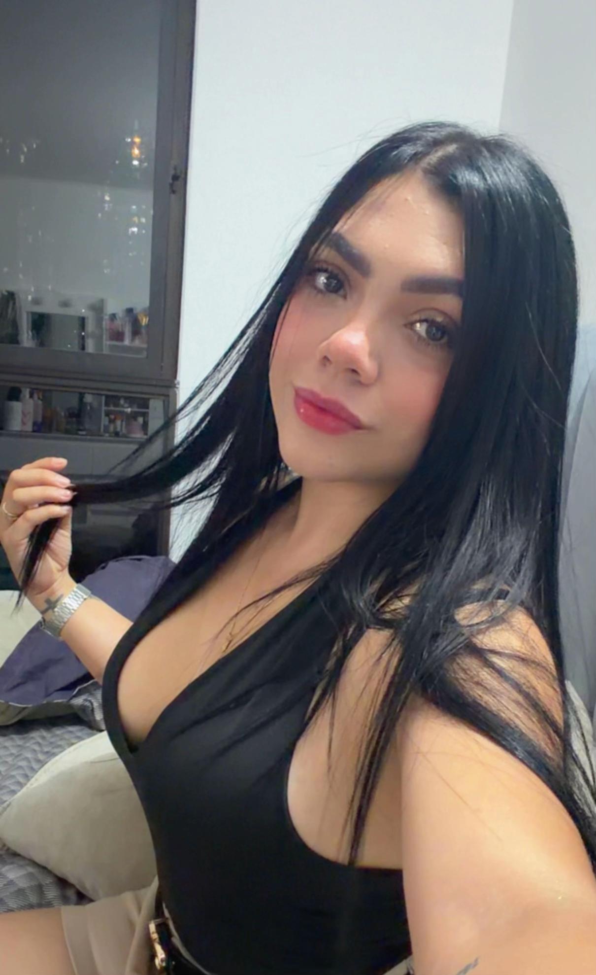 @Elena Henao.