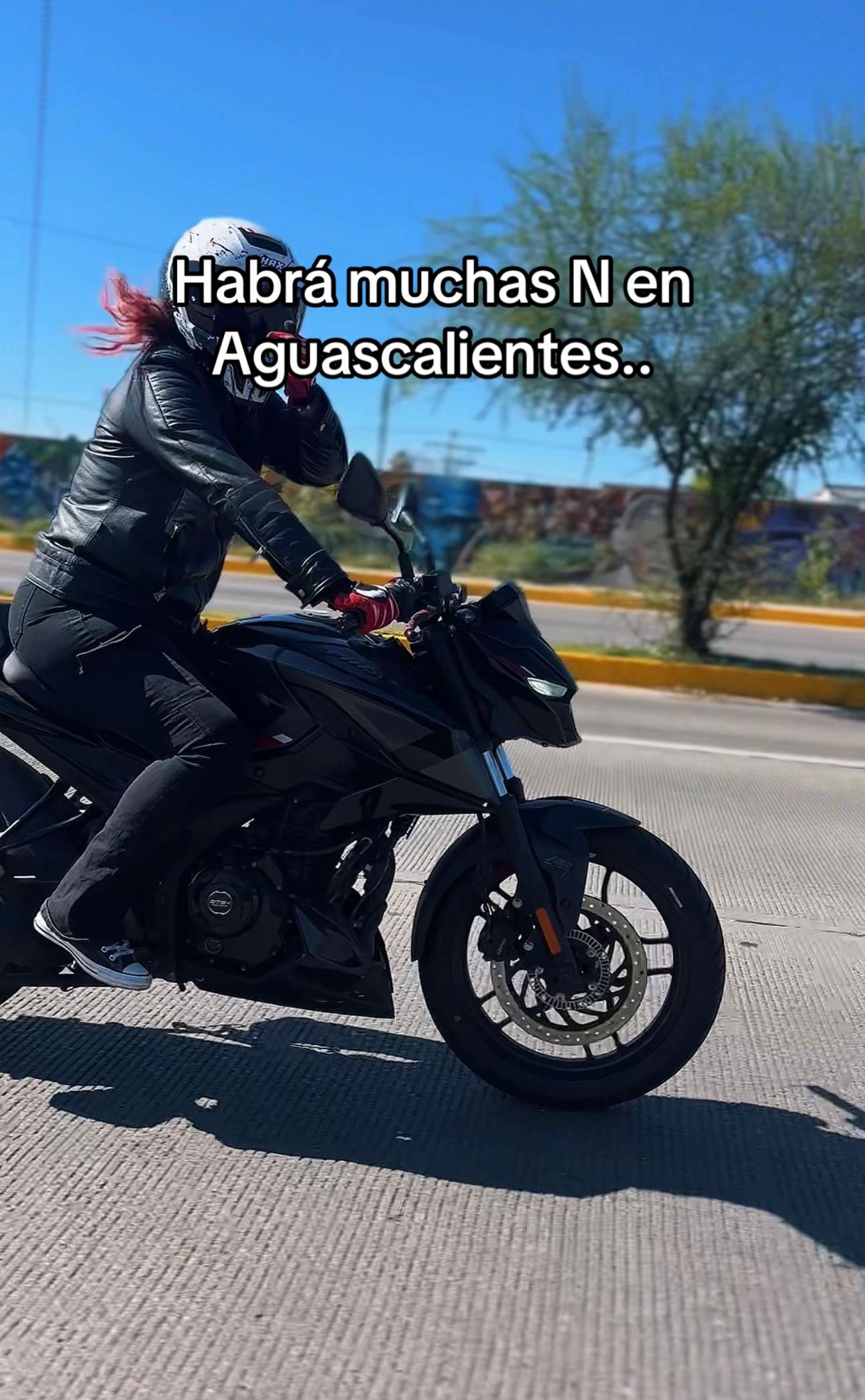 @JennEsp44